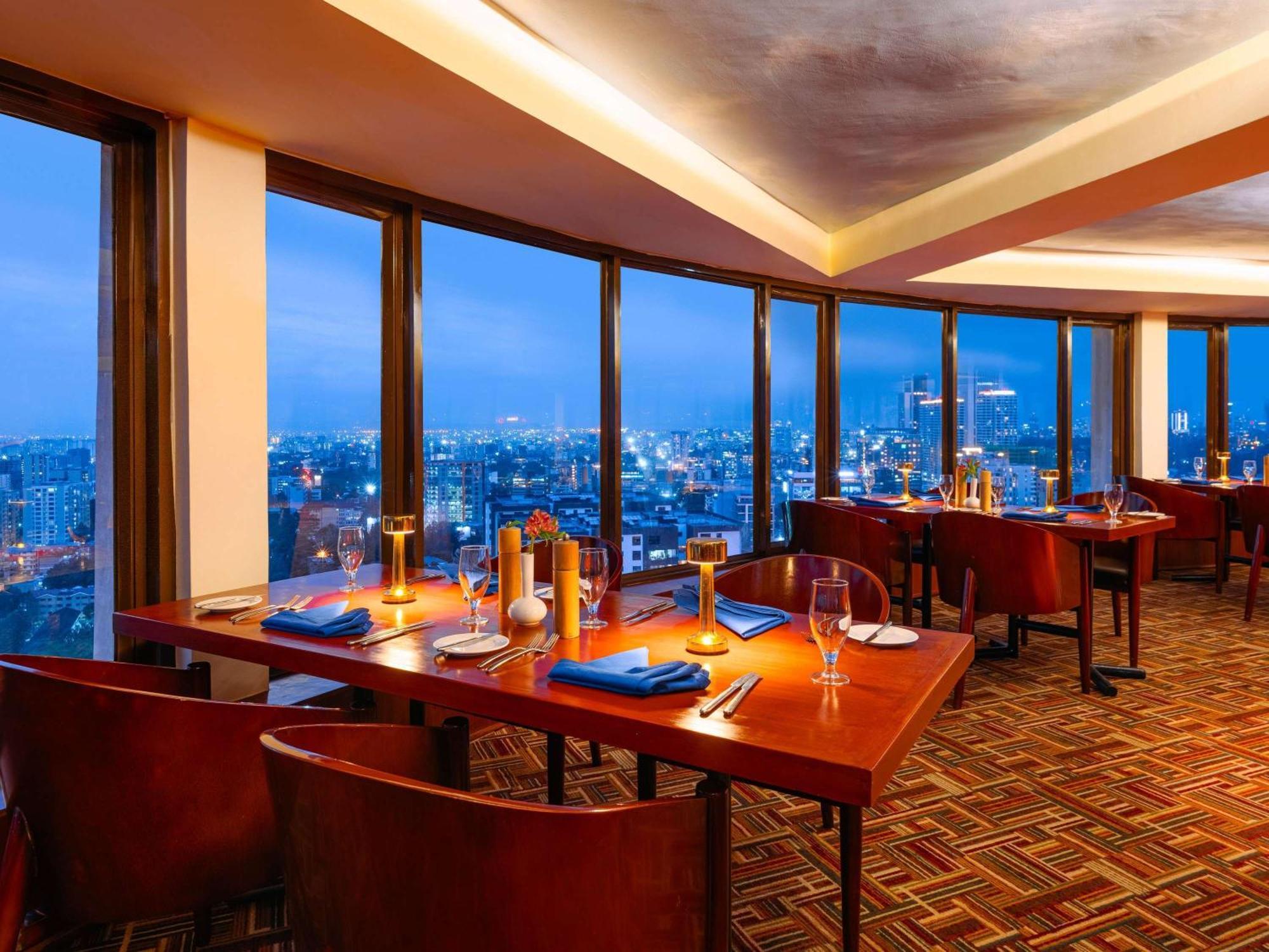 Mövenpick Hotel&Residences Nairobi Exterior foto